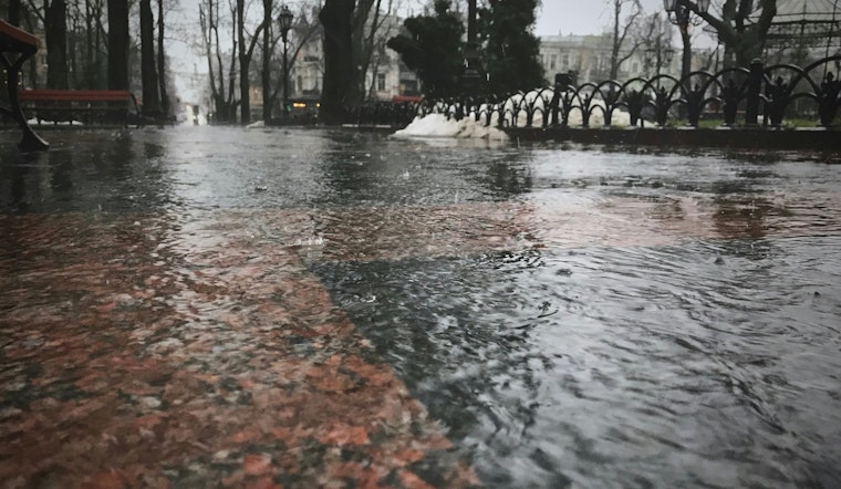 Wet Week Ahead for Atlanta with Showers and Strong Winds as Autumn Nears