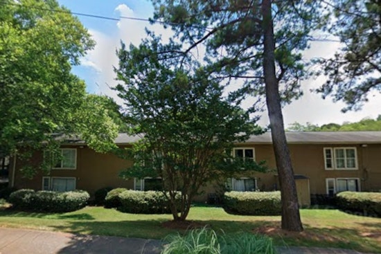 Woman Stabbed During Roommate Dispute in Atlanta, Investigation Underway
