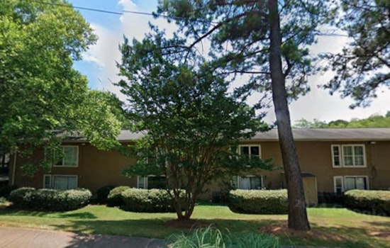 Woman Stabbed During Roommate Dispute in Atlanta, Investigation Underway