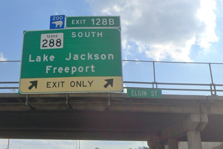 18-Wheeler Crashes Stall Traffic on Southwest Freeway and I-69 in Houston