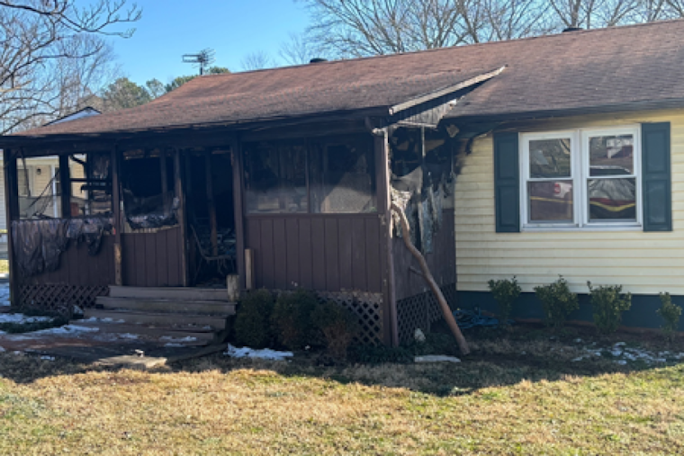 92-Year-Old Nancy Santos Perishes in Oak Ridge House Fire, Investigation Underway