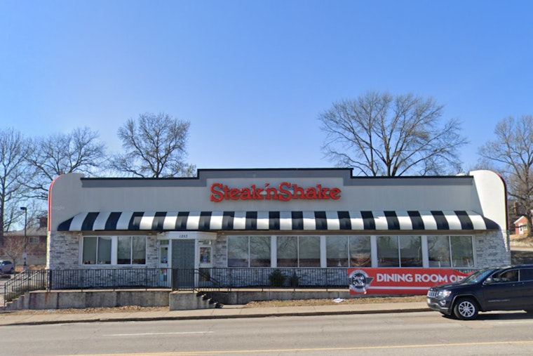 Altercation at Saint Louis Steak ‘n Shake Leads to Police Investigation; Suspects at Large