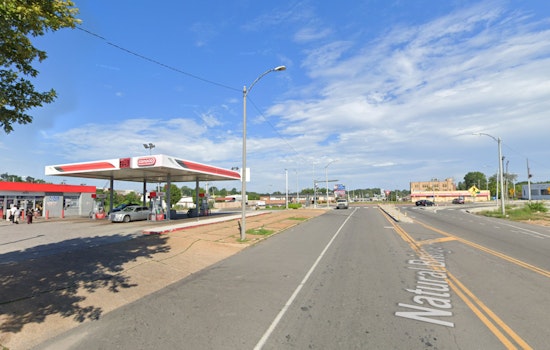 Armed Robbery at St. Louis Conoco Gas Station Prompts Police Investigation, Tips Sought