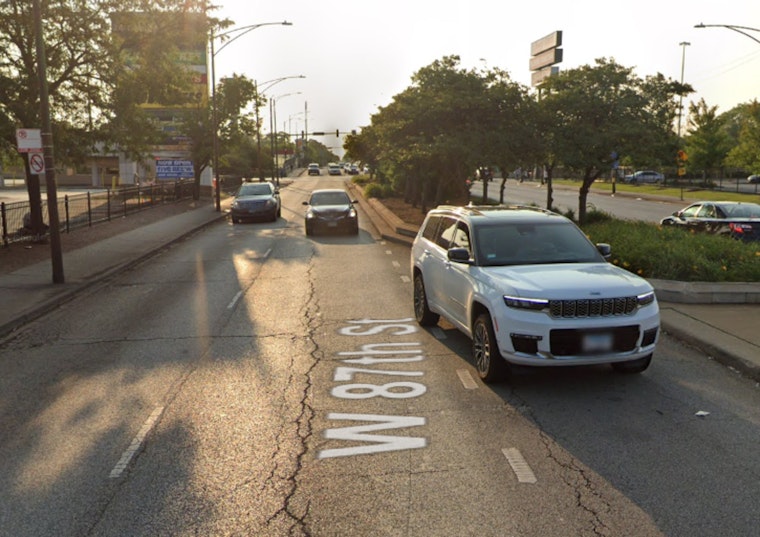 Armed Robbery in Chicago's Chatham Leads to Suspect Shot and Arrested, Two at Large