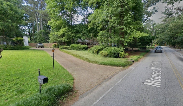 Atlanta Police Investigating After Officer Discharges Weapon During Vehicle Pursuit on Moores Mill Rd