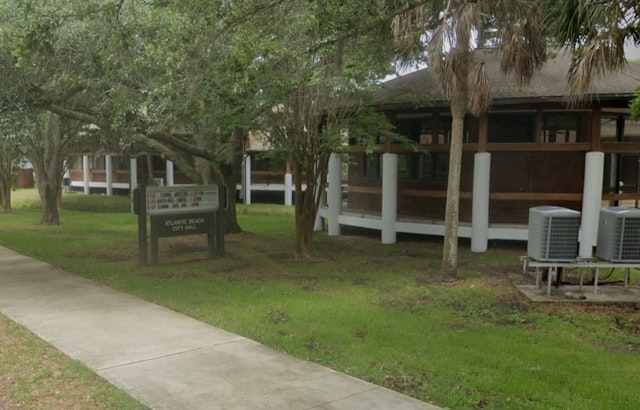 Atlantic Beach Celebrates Arbor Day with Tree Giveaway and Heritage Tree Designation Event