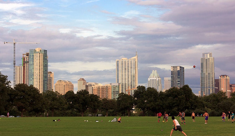 Austin Braces for Drizzly Weekend Ahead with Foggy Conditions and Chilly Nights, NWS Reports
