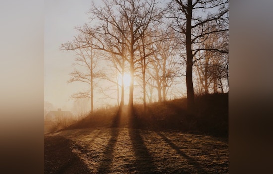 Austin Enveloped in Fog with Drizzle Ahead; Weekend Weather Forecast Reveals Mix of Clouds and Sun