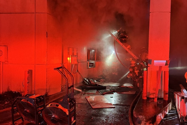 Austin Fire Department Quells Early Morning Blaze at Abandoned Bank on N. Lamar Blvd