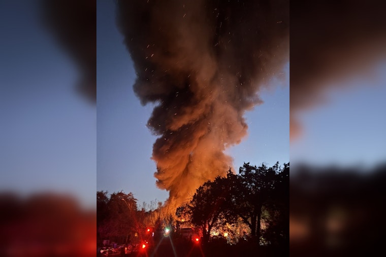 Austin Firefighters Battle Blaze at Vacant South Austin Building