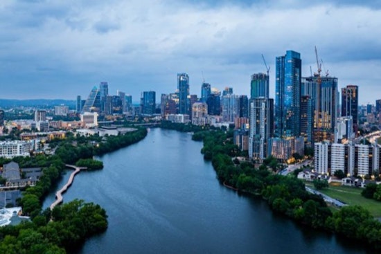 Austin Weather Alert, Umbrellas Up as Showers and Thunderstorms Loom