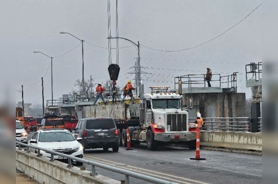 Austin's Lady Bird Lake Level Drops After Longhorn Dam Gate Failure, Temporary Repairs Underway