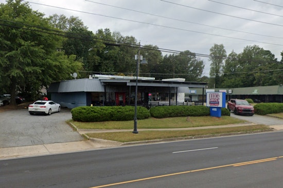 Big Dave's Cheesesteaks on Jonesboro Road Temporarily Shuts Down After Pipe Burst