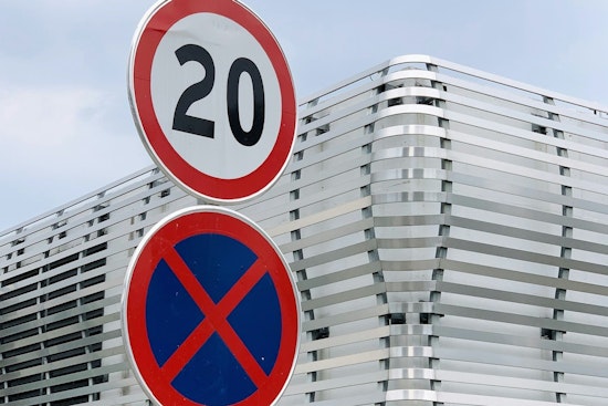 Bloomington Implements Reduced Speed Limits Around Schools to Enhance Student Safety