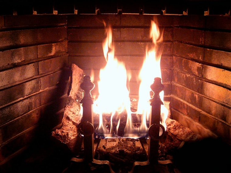 Burnsville Offers Free Winter Safety Seminar on Fireplace Use to Residents