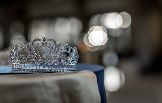 Cara Walsh Heralded as New Queen of Chicago's St. Patrick's Day Parade