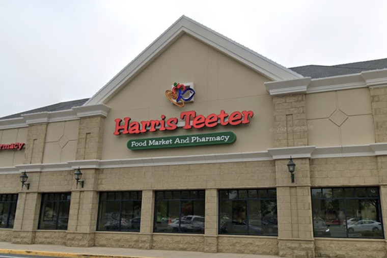 Charlotte Fire Department Extinguishes Blaze at South Charlotte Harris Teeter, No Injuries Reported