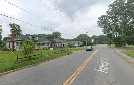 Charlotte Firefighters Quickly Extinguish Morning Blaze on Hovis Road with No Injuries Reported