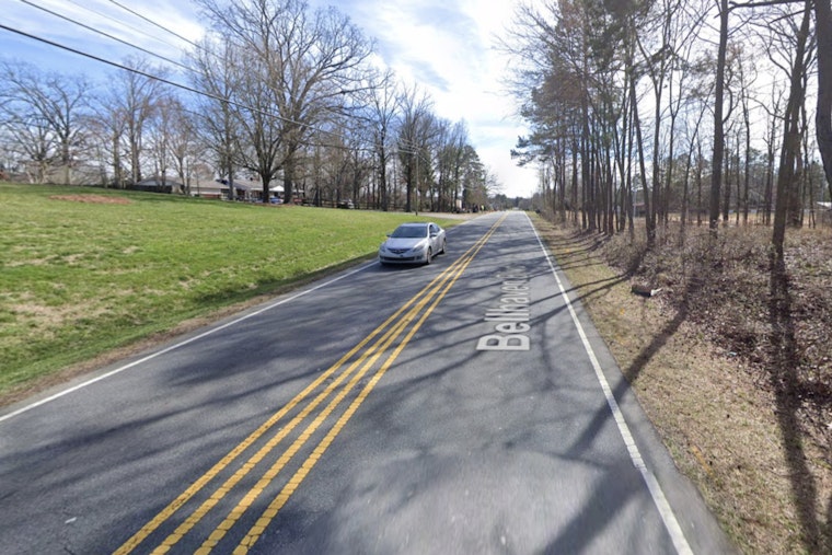 Charlotte Police Investigate Fatal Late-Night Crash on Bellhaven Boulevard
