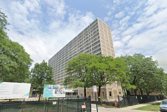 Chicago Police Fatally Shoot Knife-Wielding Man at Little Village Senior Living Facility