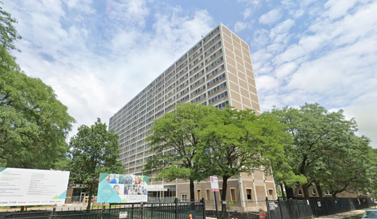 Chicago Police Fatally Shoot Knife-Wielding Man at Little Village Senior Living Facility