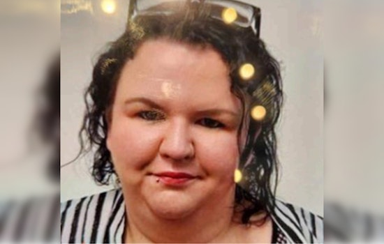 Chicago Police Seek Help Finding Missing 37-Year-Old Sarah Curtis Last Seen on S. Canal St.