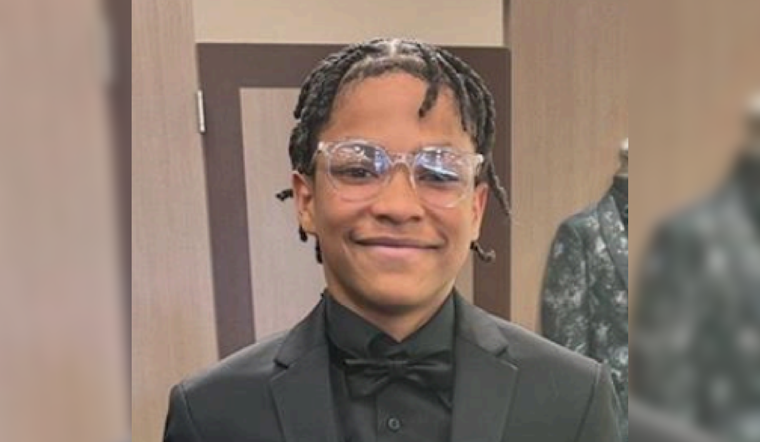 Chicago Police Seek Public Help in Search for Missing 14-Year-Old Kamorri Austin-Matthews-Robinson