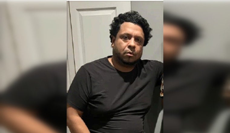 Chicago Police Seek Public's Aid in Locating Missing Man Ittahi Barrera; May Require Medication