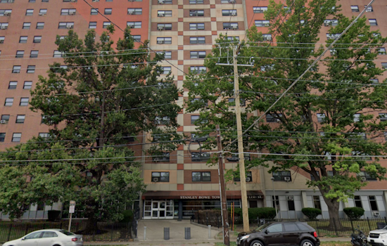 Cincinnati Firefighters Quell High-Rise Fire on Linn Street, One Woman Left with Life-Threatening Injuries