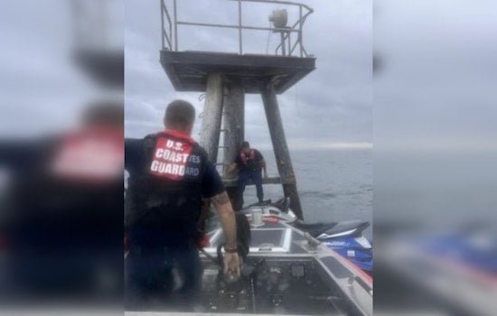 Coast Guard Heroically Rescues Father and Three Children Near Sunshine Skyway Bridge in Tampa Bay