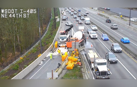 Collision on I-405 in Renton Causes Right Lane and Ramp Closures, Commuters Advised to Find Alternate Routes