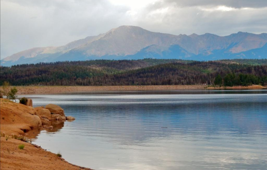 Colorado Governor Unveils Plan for Recreational and Conservation Enhancements on Pikes Peak in Collaboration with Local and Federal Agencies