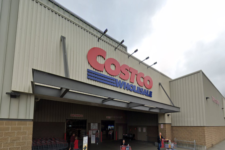 Critical Stage in Labor Talks as 85% of Costco Teamsters Approve Strike Action Amid Contract Dispute