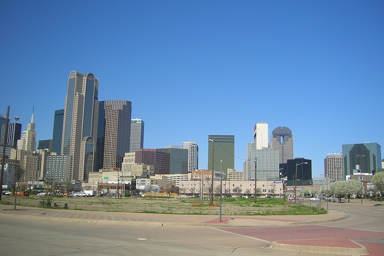 Dallas Greets Chilly Morning with Freezing Fog, Sunny Days on the Horizon