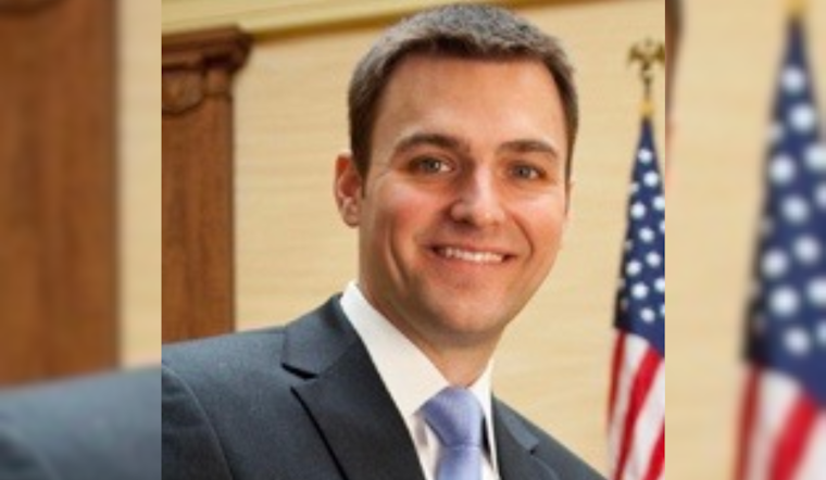 Dan Rayfield Sworn in as Oregon's 18th Attorney General in Portland Ceremony