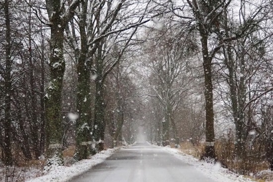 D.C. Area Braces for Winter Blast as Commuters Face Snow Showers and Travel Disruptions