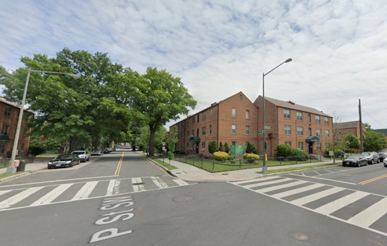 DC Firefighters Extinguish Blaze in P St SW Building; No Immediate Reports of Injuries