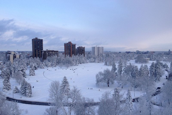 Denver Readies for Snow as Wintry Weather Approaches, National Weather Service Issues Alert