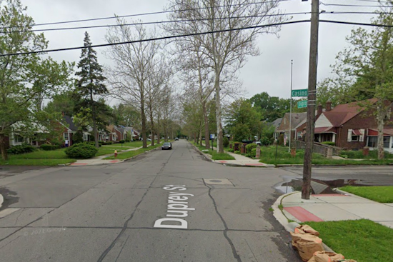Detroit Police Officer Dragged by Vehicle During Traffic Stop, Suspect at Large