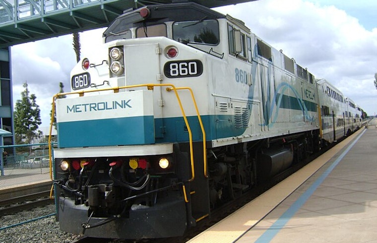 Downed Power Lines Disrupt Metrolink Service, Thousands of Los Angeles Commuters Stranded