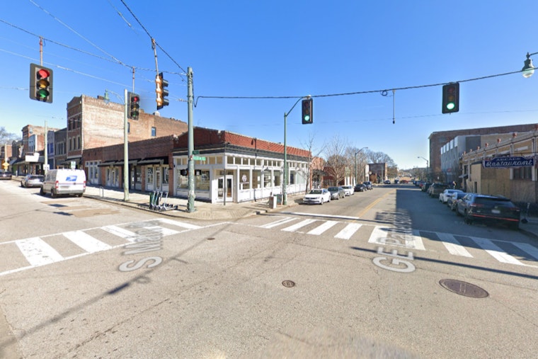 Downtown Memphis Disrupted, Woman Arrested for DUI After Striking Trolley Station and Parked Cars
