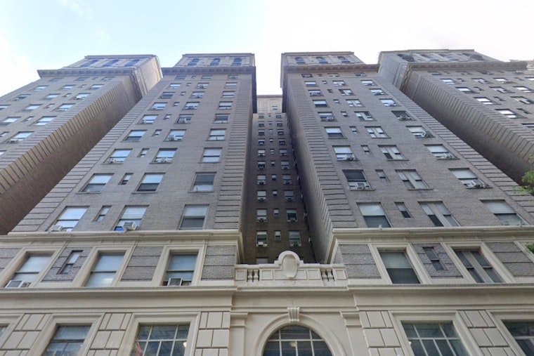 Dramatic Rescues Unfold as Firefighters Subdue Blaze in Midtown Manhattan High-Rise