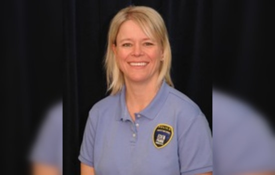 Eden Prairie Celebrates the Distinguished Career of Dispatcher Beth Sams as She Retires After 34 Years