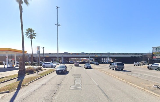 Elderly Man Dies From Injuries After Last Month's Traffic Collision in Houston