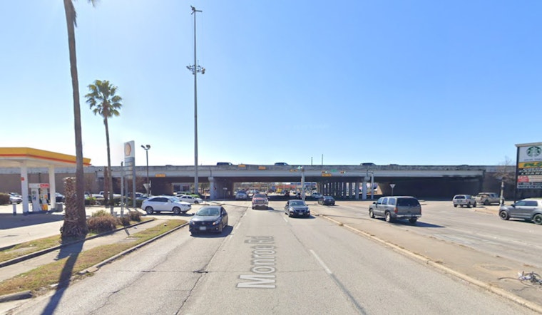 Elderly Man Dies From Injuries After Last Month's Traffic Collision in Houston