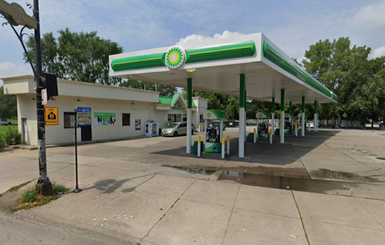Englewood Residents on High Alert as Armed Robberies Plague Chicago Neighborhood