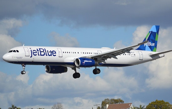 Fatal Flight Mystery in Fort Lauderdale, Two Men Found Dead in JetBlue Plane's Landing Gear After Journey from New York