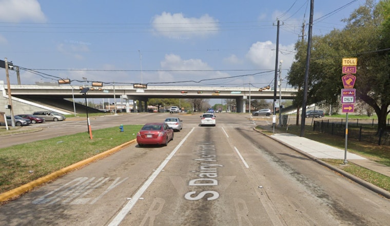 Fatal Single-Vehicle Collision on South Dairy Ashford Road Under Investigation by Houston Police