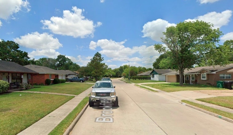 Firefighter Injured Battling House Blaze in Houston's Central Southwest, $90,000 in Damages Sustained