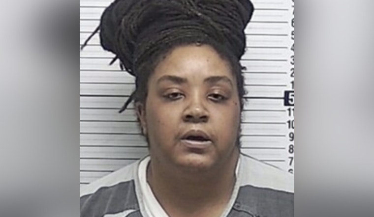 Florida Woman Accidentally Texts Narcotics Investigator in Fentanyl Purchase Mix-Up, Faces Charges